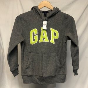 Brand new Boy’s Girl’s Gapkids Gap fleece hoodie medium med gray